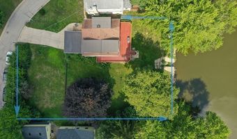 1237 Fox River Dr, Algonquin, IL 60102