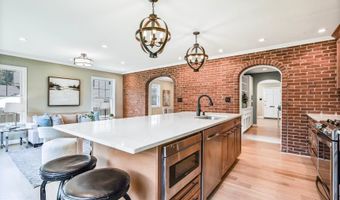 6111 WASHINGTON Blvd, Arlington, VA 22205