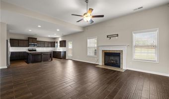 802 W RICHLAND Cir, Auburn, AL 36832