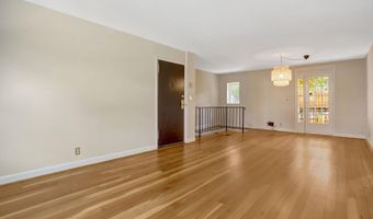 4810 29TH St S #A2, Arlington, VA 22206