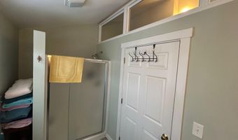 21 Dream Ln, Belfast, ME 04915