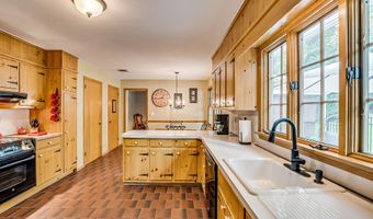 240 Dwight Rd, Middletown, NJ 07748