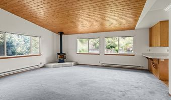 17345 BLUEBERRY Dr, Brookings, OR 97415