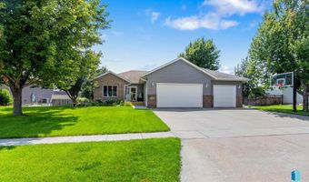 2413 E Trevino Ln, Brandon, SD 57005