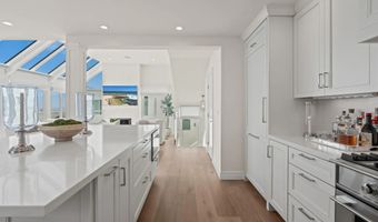 365 Shoemaker Ln, Solana Beach, CA 92075