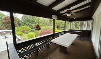 306 Divinity St, Bristol, CT 06010