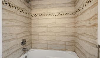 17 Willow St, Algonquin, IL 60102