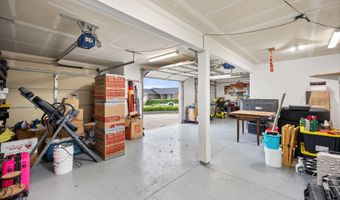 12417 W Pacific Ct, Airway Heights, WA 99001