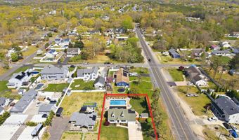 399 Trenton Ave N, Bayville, NJ 08721