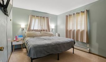 1032 Summer St, Algonac, MI 48001