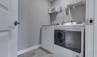 928 Ridge Rock Ln, Bargersville, IN 46106