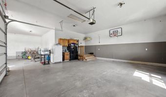 3352 Southridge Dr, Amana, IA 52203