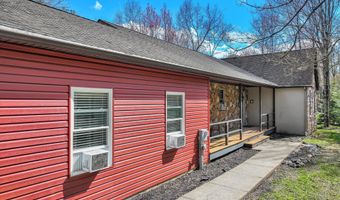 42 Ottomanelli Dr, Albrightsville, PA 18210