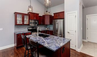 938 15th St SE, Altoona, IA 50009