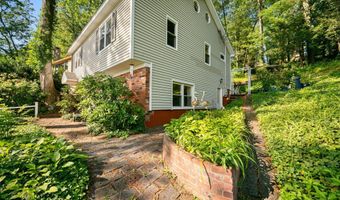 16 Lake St, Burlington, CT 06013