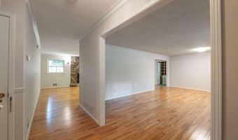4559 Collins, Acworth, GA 30101