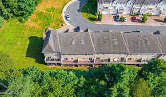 45 White Oak Ln, Aberdeen, NJ 07747