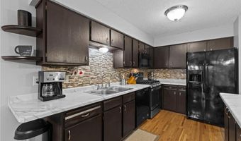 13941 Herald Ct, Apple Valley, MN 55124