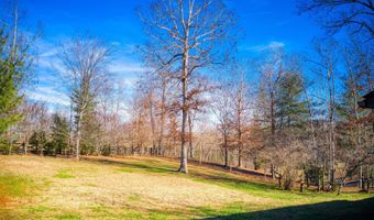 250 Briar Point Rd, Allardt, TN 38504