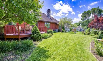 1334 W CLOVERDALE Dr, Appleton, WI 54914