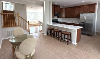 5287 BALLYCASTLE Cir, Alexandria, VA 22315
