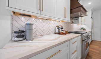 4724 CROSS St, Philadelphia, PA 19128