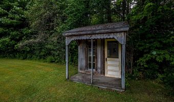 152 Parker Rd, Carroll, NH 03598