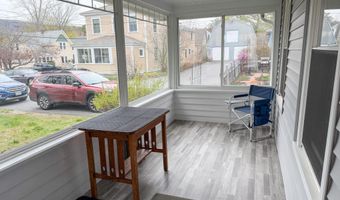 29 Pleasant St, Bar Harbor, ME 04609