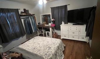1611 Douglas Ave, Ames, IA 50010