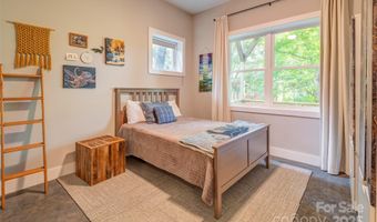 42 Salola St, Asheville, NC 28806