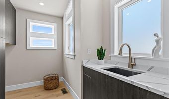 852 Oak St, Ashland, OR 97520