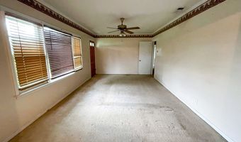 111 SE Rosewood Dr, Albany, GA 31705