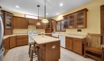 2161 Burnham Ct, Algonquin, IL 60102