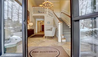 100 Shepards Cove Rd H301, Kittery, ME 03904