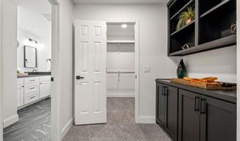 5 Dunvegan Ln, Bella Vista, AR 72715