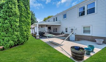 147 Clairmont Ave, Belford, NJ 07718