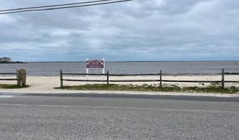 32 Toppinglift Dr, Bayville, NJ 08721