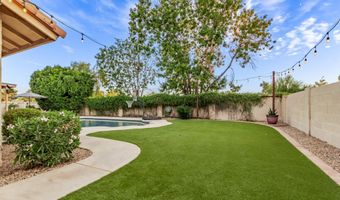 2555 N TAMARISK St, Chandler, AZ 85224