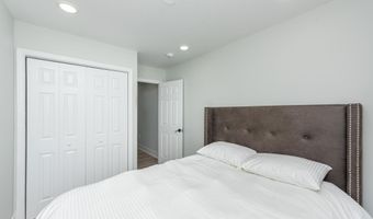 1005 N MOUNT St, Baltimore, MD 21217