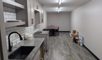 100 W 11th St, Anderson, IN 46016