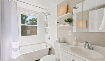 2800 S ARLINGTON RIDGE Rd, Arlington, VA 22202