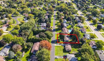521 W SENECA Dr, Appleton, WI 54911