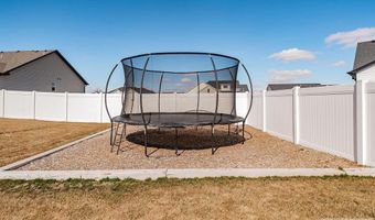 576 Hollow Dr, Ammon, ID 83401