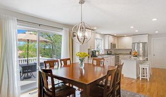 585 Chestnut St, Ashland, MA 01721