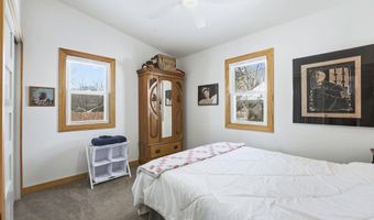 5360 S Highpoint Dr, Albion, IN 46701
