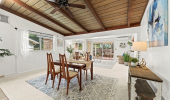2272 Komo Mai Dr, Pearl City, HI 96782