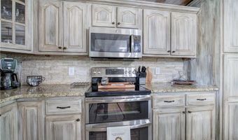 122 Shake Rag Cir NW, Adairsville, GA 30103