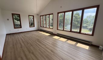 200 Dogwood Ter, Albrightsville, PA 18210