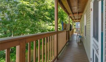 43 Pearl St, Lincoln, RI 02838