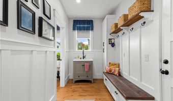 360 Pleasant St, East Providence, RI 02916